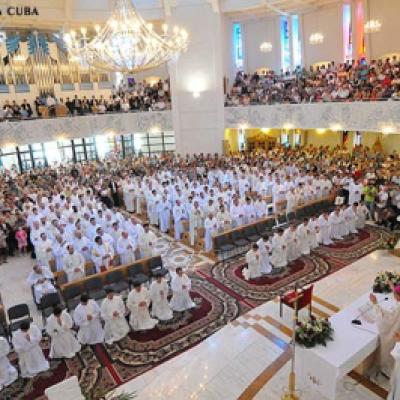 24 iunie 2008: Iaşi: Sfinţiri de preoţi (FOCUS)