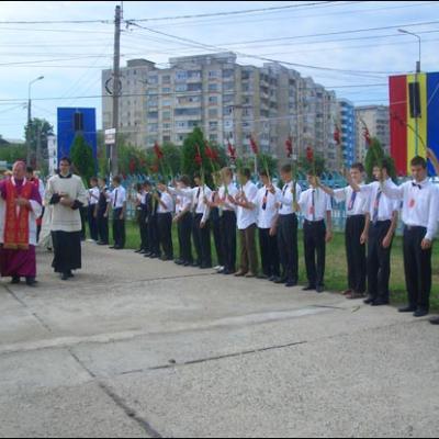 28 iunie 2008: Administrarea Mirului în Parohia Iaşi "Sf. Anton de Padova "