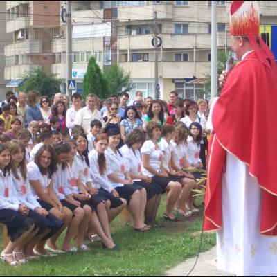 28 iunie 2008: Administrarea Mirului în Parohia Iaşi "Sf. Anton de Padova "