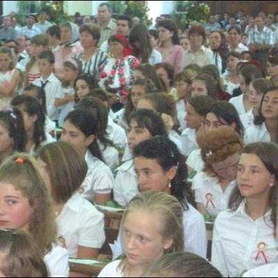 5 iulie 2008: Administrarea Mirului în Parohia Nicolae Bălcescu