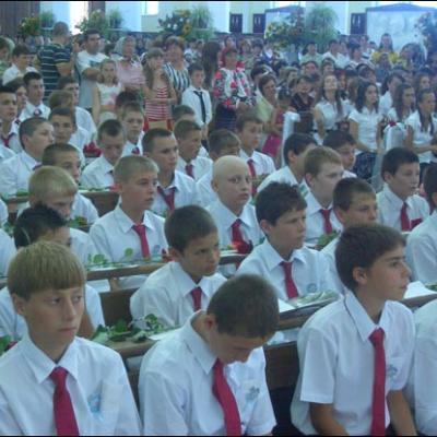 5 iulie 2008: Administrarea Mirului în Parohia Nicolae Bălcescu