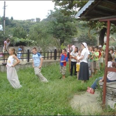 1-6 iulie 2008: Gioseni: Campus pentru copii şi tineri