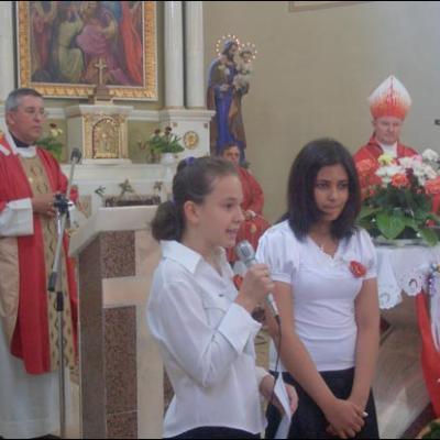 12 iulie 2008: Câmpulung Moldovenesc: Consacrarea altarului şi celebrarea sfântului Mir