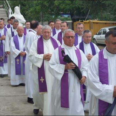 15 iulie 2008: Satu Nou (NT): Funeraliile pr. Mihai Lucaci