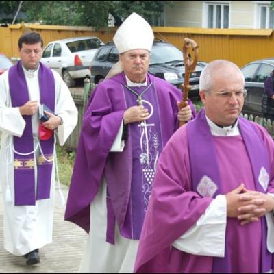 15 iulie 2008: Satu Nou (NT): Funeraliile pr. Mihai Lucaci