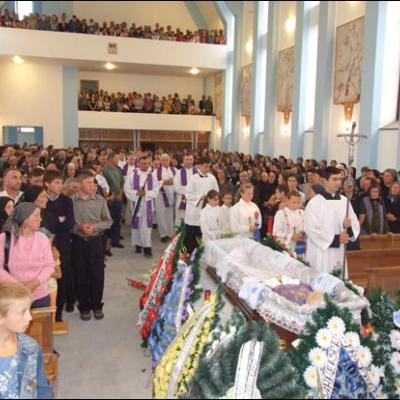 15 iulie 2008: Satu Nou (NT): Funeraliile pr. Mihai Lucaci