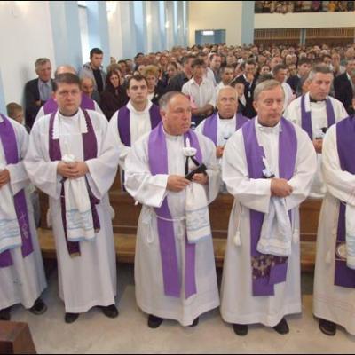 15 iulie 2008: Satu Nou (NT): Funeraliile pr. Mihai Lucaci