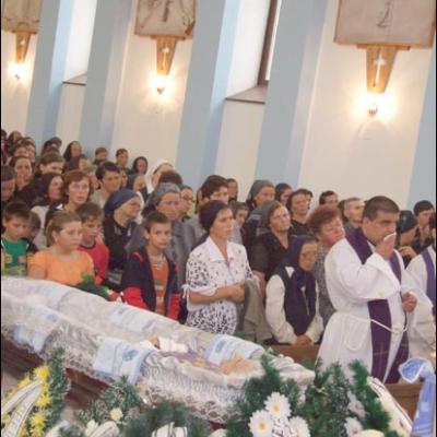 15 iulie 2008: Satu Nou (NT): Funeraliile pr. Mihai Lucaci