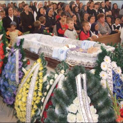 15 iulie 2008: Satu Nou (NT): Funeraliile pr. Mihai Lucaci