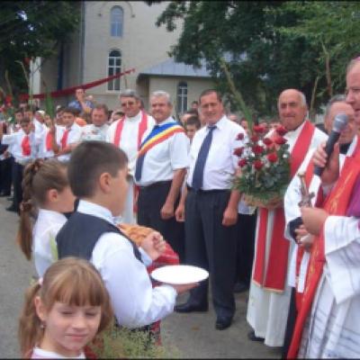19 iulie 2008: Administrarea Mirului în Parohia Cleja