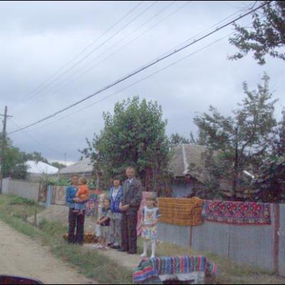 27 iulie 2008: Administrarea Mirului în Parohia Poiana (BC)