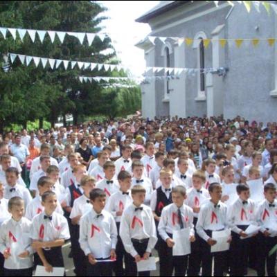 27 iulie 2008: Administrarea Mirului în Parohia Poiana (BC)
