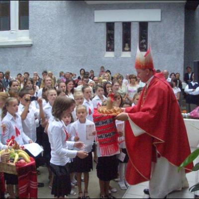 27 iulie 2008: Administrarea Mirului în Parohia Poiana (BC)