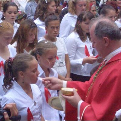 27 iulie 2008: Administrarea Mirului în Parohia Poiana (BC)