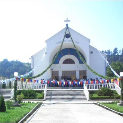 2 august 2008: Administrarea Mirului în Parohia Dărmăneşti