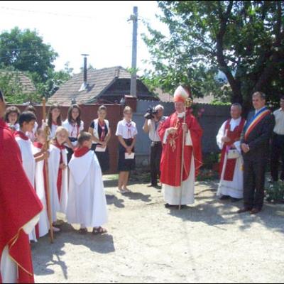 3 august 2008: Administrarea Mirului în Parohia Comăneşti
