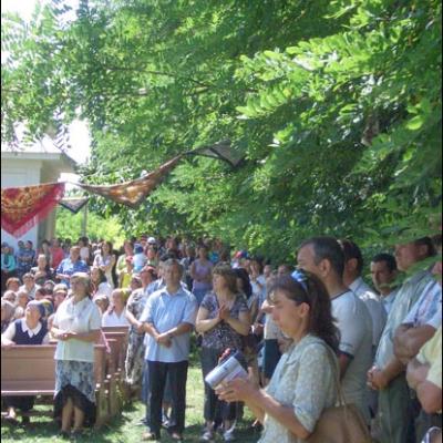 6 august 2008: Administrarea Mirului în Parohia Văleni