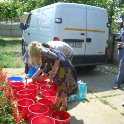 8 august 2008: Răchiteni: Ajutoare oferite de reprezentanţi ai Baroului de Avocaţi Iaşi