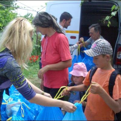 8 august 2008: Răchiteni: Ajutoare oferite de reprezentanţi ai Baroului de Avocaţi Iaşi