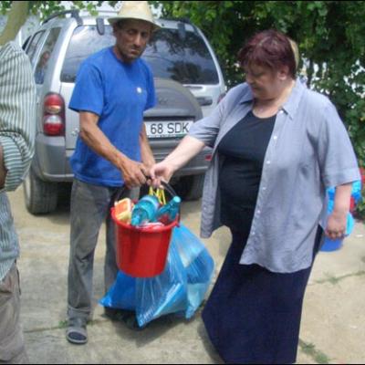 8 august 2008: Răchiteni: Ajutoare oferite de reprezentanţi ai Baroului de Avocaţi Iaşi