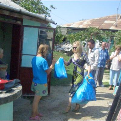 8 august 2008: Răchiteni: Ajutoare oferite de reprezentanţi ai Baroului de Avocaţi Iaşi
