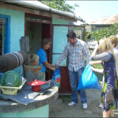 8 august 2008: Răchiteni: Ajutoare oferite de reprezentanţi ai Baroului de Avocaţi Iaşi