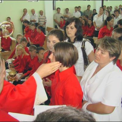 9 august 2008: Administrarea Mirului în Parohia Nicoreşti