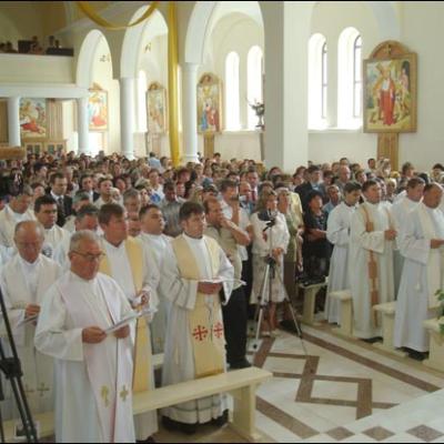 10 august 2008: Bijghir: Consacrarea altarului şi sfinţirea bisericii