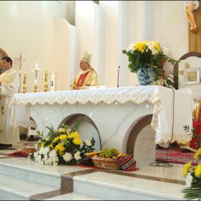 10 august 2008: Bijghir: Consacrarea altarului şi sfinţirea bisericii