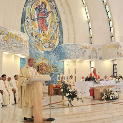 15 august 2008: Iaşi: Hramul catedralei "Adormirea Maicii Domnului" (FOCUS)