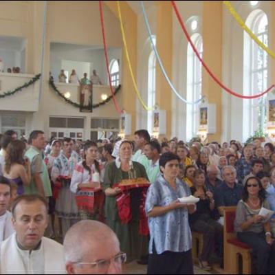 Horgeşti: Sfinţirea bisericii şi consacrarea altarului