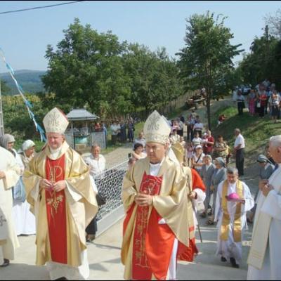 17 august 2008: Bogdăneşti (Râpa Iepei): Sfinţirea bisericii şi a grotei