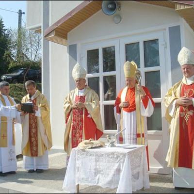 17 august 2008: Bogdăneşti (Râpa Iepei): Sfinţirea bisericii şi a grotei