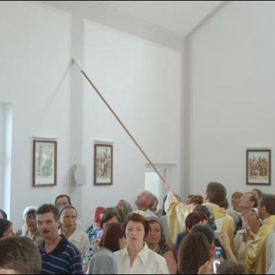 17 august 2008: Bogdăneşti (Râpa Iepei): Sfinţirea bisericii şi a grotei