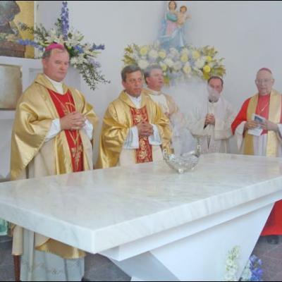17 august 2008: Bogdăneşti (Râpa Iepei): Sfinţirea bisericii şi a grotei