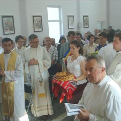 17 august 2008: Bogdăneşti (Râpa Iepei): Sfinţirea bisericii şi a grotei