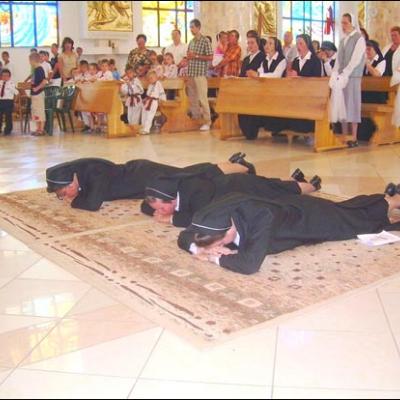 24 august 2008: Bacău: Profesiune perpetuă