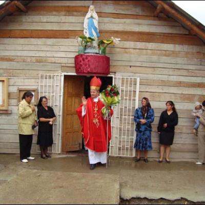 30 august 2008: Administrarea Mirului în filiala Sprânceana a Parohiei Podu Iloaie la 24 de copii
