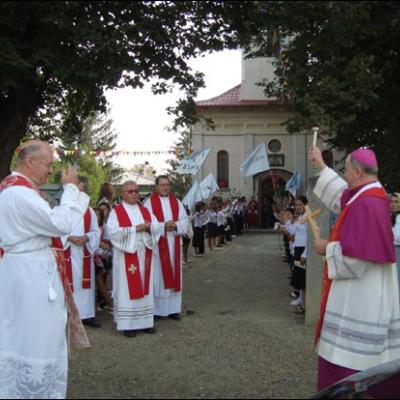 5 septembrie 2008: Administrarea Mirului în Parohia Mogoşeşti Siret
