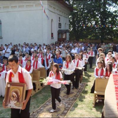 5 septembrie 2008: Administrarea Mirului în Parohia Mogoşeşti Siret