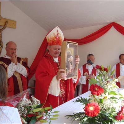 5 septembrie 2008: Administrarea Mirului în Parohia Mogoşeşti Siret