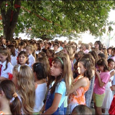 6 septembrie 2008: Administrarea Mirului în Parohia Iugani