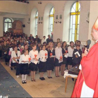 13 septembrie 2008: Administrarea Mirului în Parohia Sascut