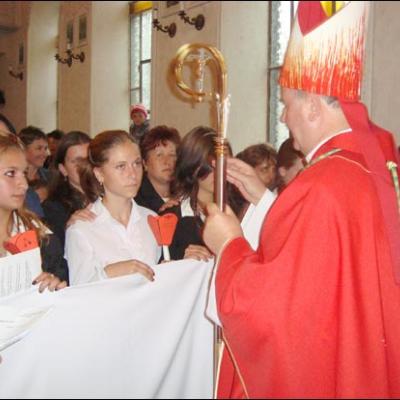 13 septembrie 2008: Administrarea Mirului în Parohia Sascut