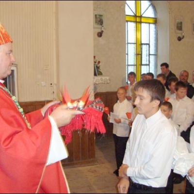13 septembrie 2008: Administrarea Mirului în Parohia Sascut
