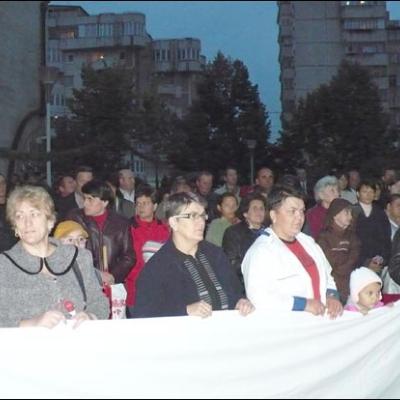 15 septembrie 2008: Iaşi "Sfânta Tereza a Pruncului Isus": Sfinţirea grotei dedicată Fecioarei Maria de la Lourdes şi a statuii papei Ioan Paul al II-lea