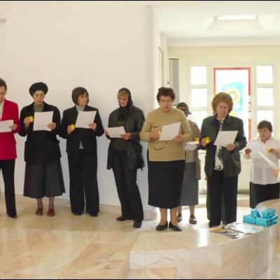 27 septembrie 2008: Iaşi: Întâlnire a terezinelor din România la Casa "Sf. Iosif", cu depunere de voturi