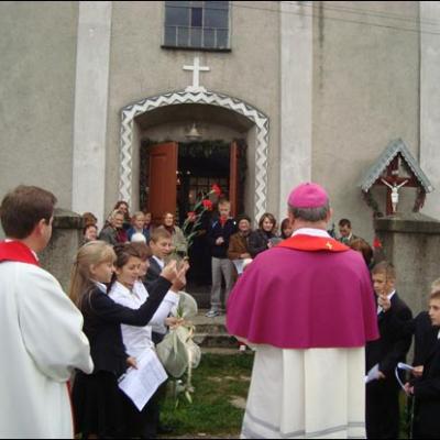 27 septembrie 2008: Administrarea Mirului în filiala Păltinoasa a Parohiei Cacica