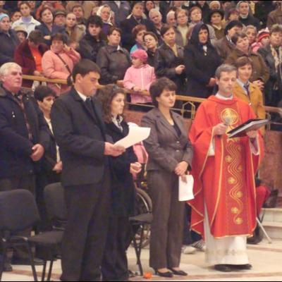 28 octombrie 2008: Bacău: Mandat misionar pentru trei tineri