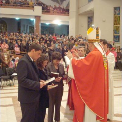 28 octombrie 2008: Bacău: Mandat misionar pentru trei tineri